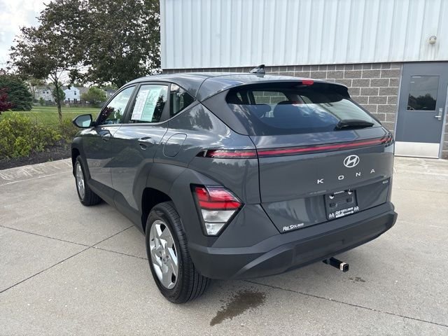 Certified Used 2025 Gray Hyundai SE image 8