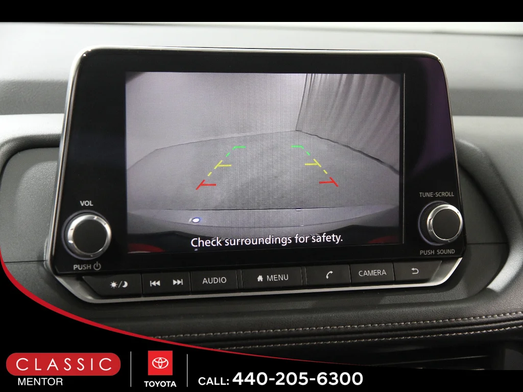 2024 Nissan Rogue SV - Photo 11
