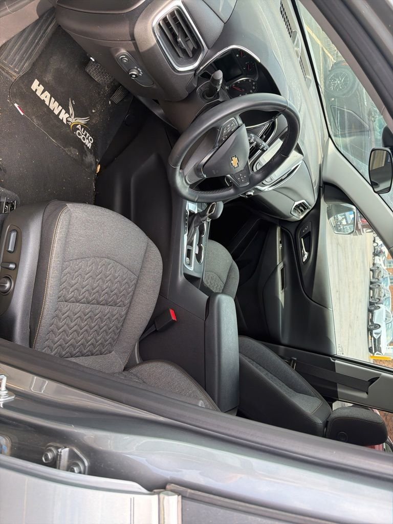 Used 2024 Gray Chevrolet LT image 6