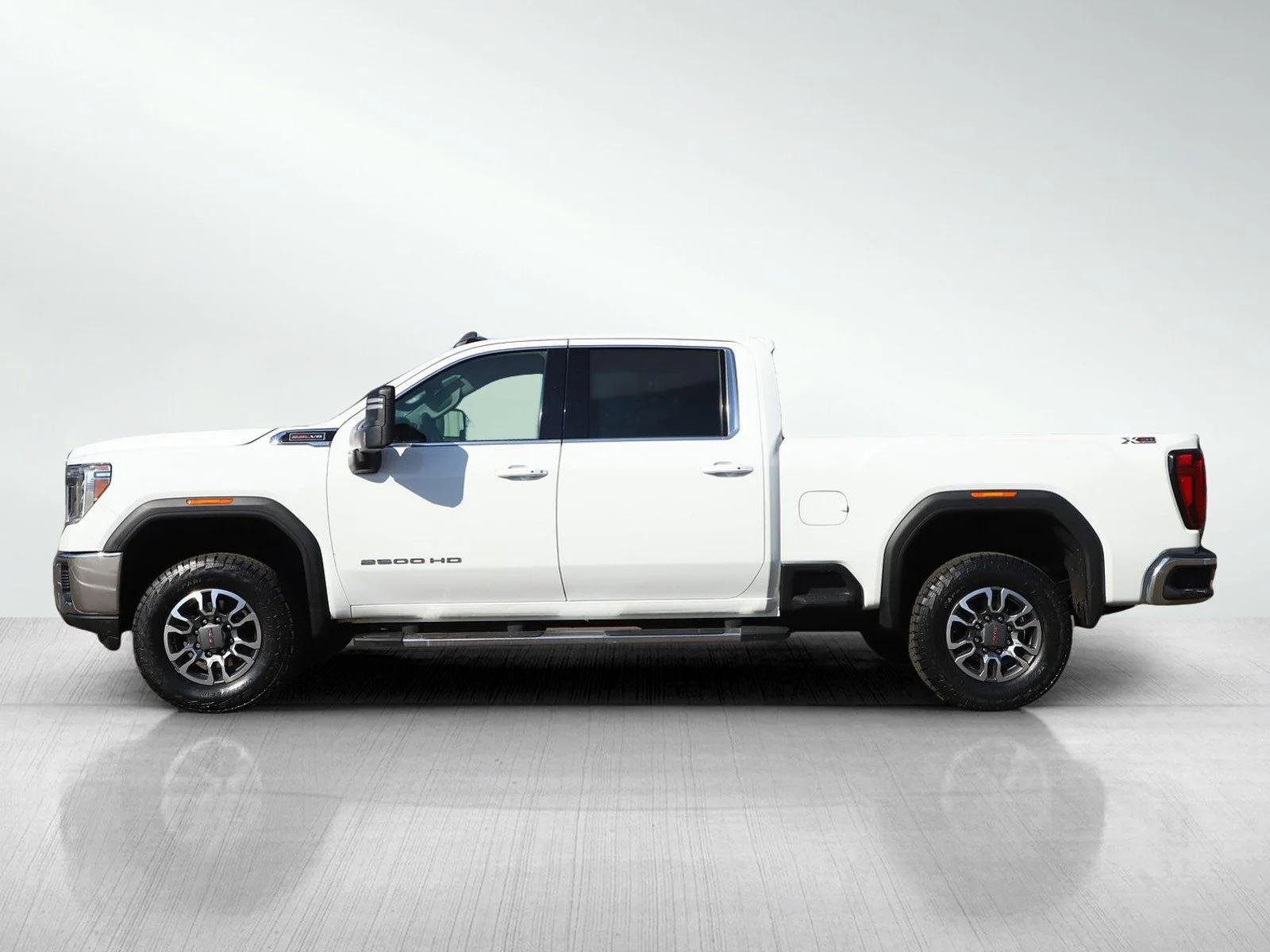 Used 2022 GMC Sierra 2500HD SLE with VIN 1GT49ME73NF201190 for sale in White Bear Lake, Minnesota