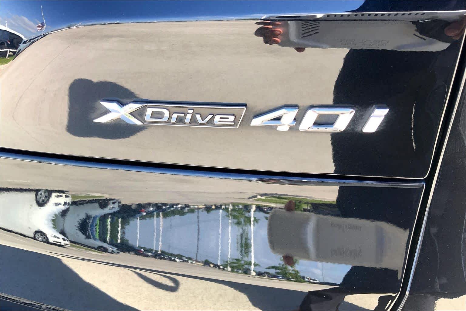 Used 2024 Black Sapphire Metallic BMW xDrive40i image 9