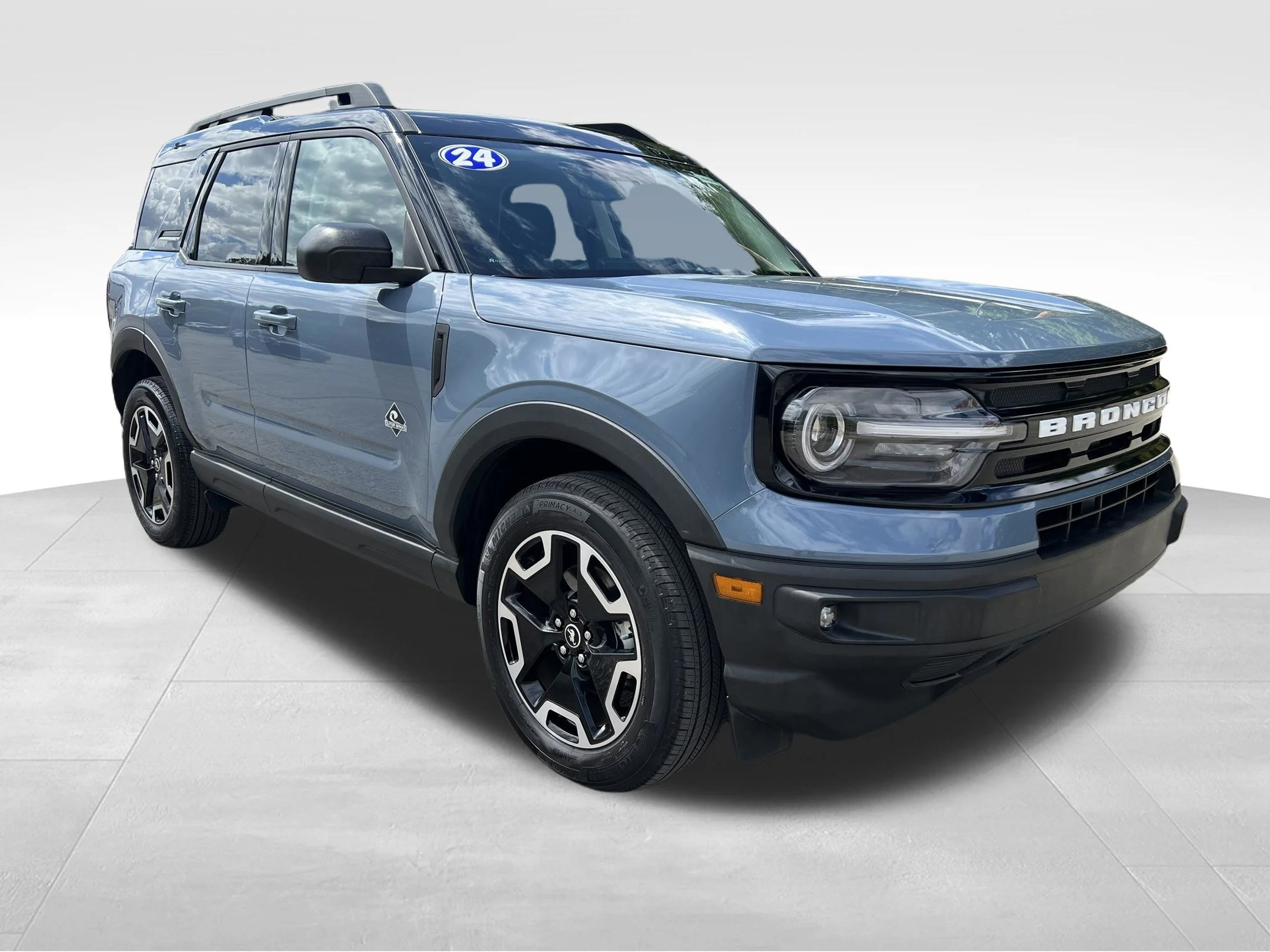 Used 2024 Gray Ford Outer Banks image 4