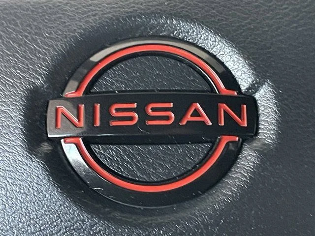 Used 2026 Boulder Gray Pearl Nissan PRO-4X image 11