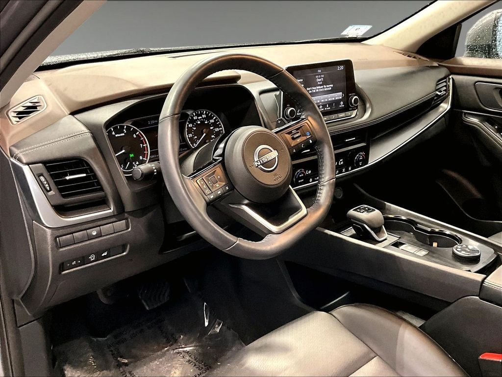 Used 2023 Gray Nissan SV image 12
