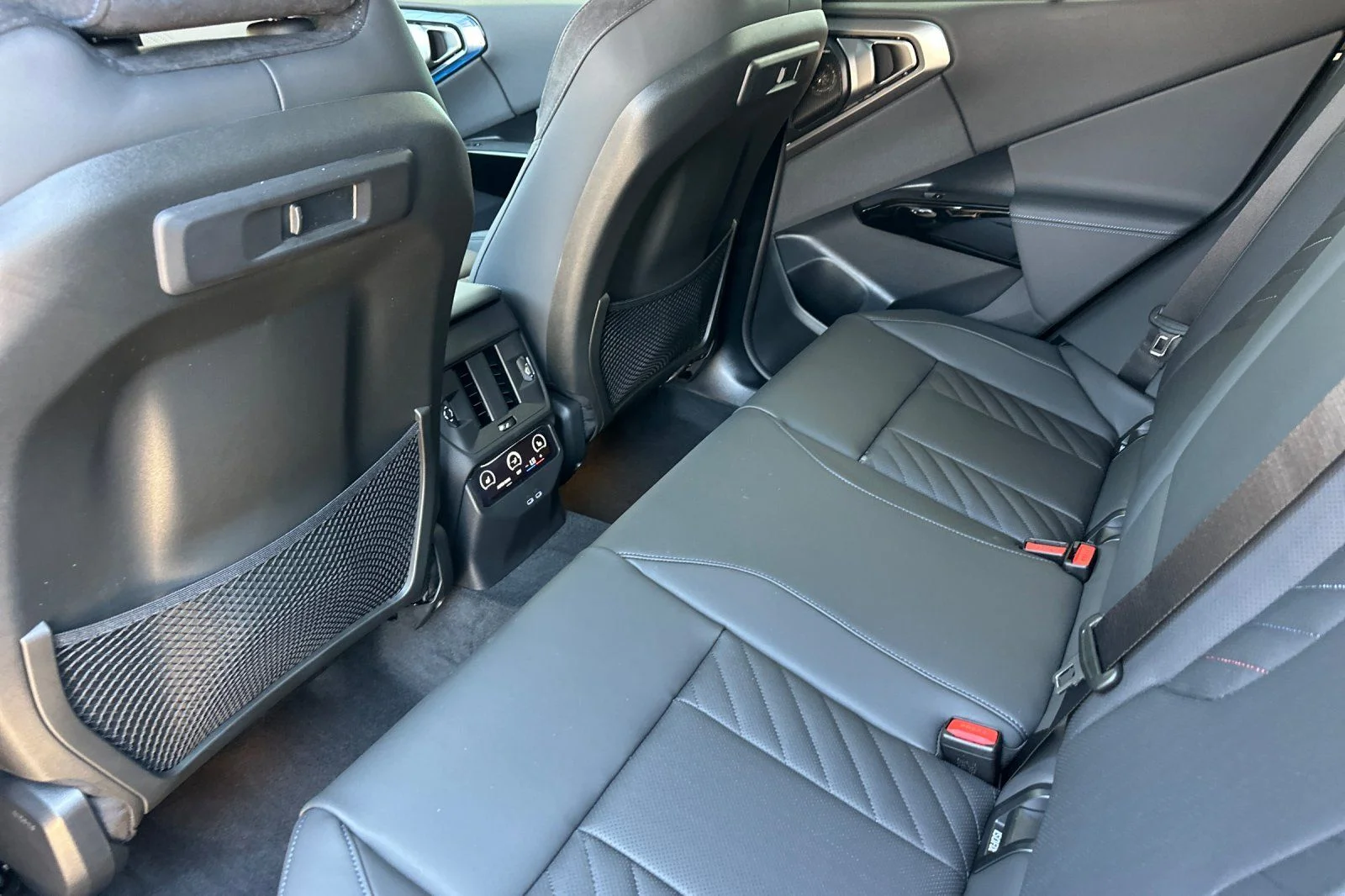 New 2026 Black Sapphire Metallic BMW 30 xDrive image 9