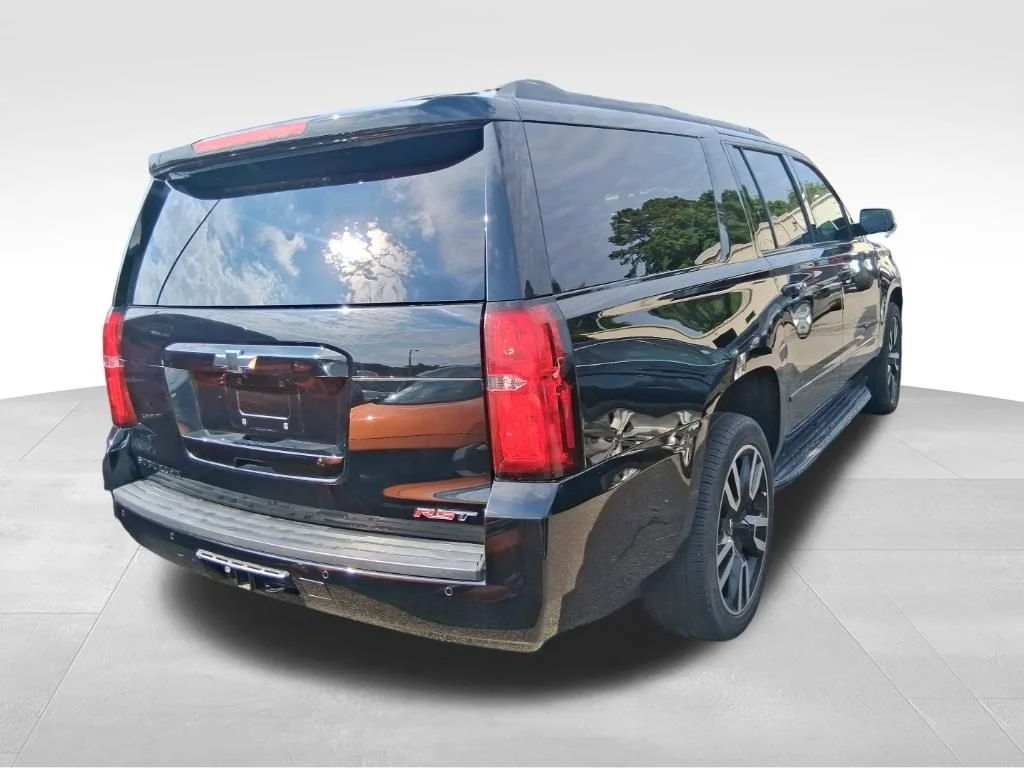 Used 2019 Black Chevrolet Premier image 2