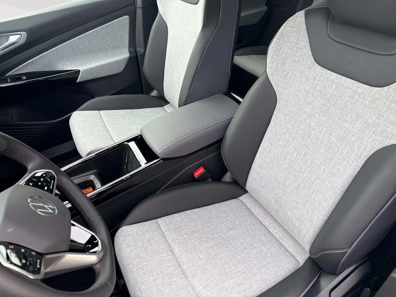2025 Volkswagen ID.4 PRO - Photo 20