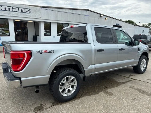 Certified Used 2023 Iconic Silver Metallic Ford XLT image 9