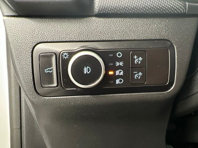 Used 2023 Oxford White Ford Badlands image 20
