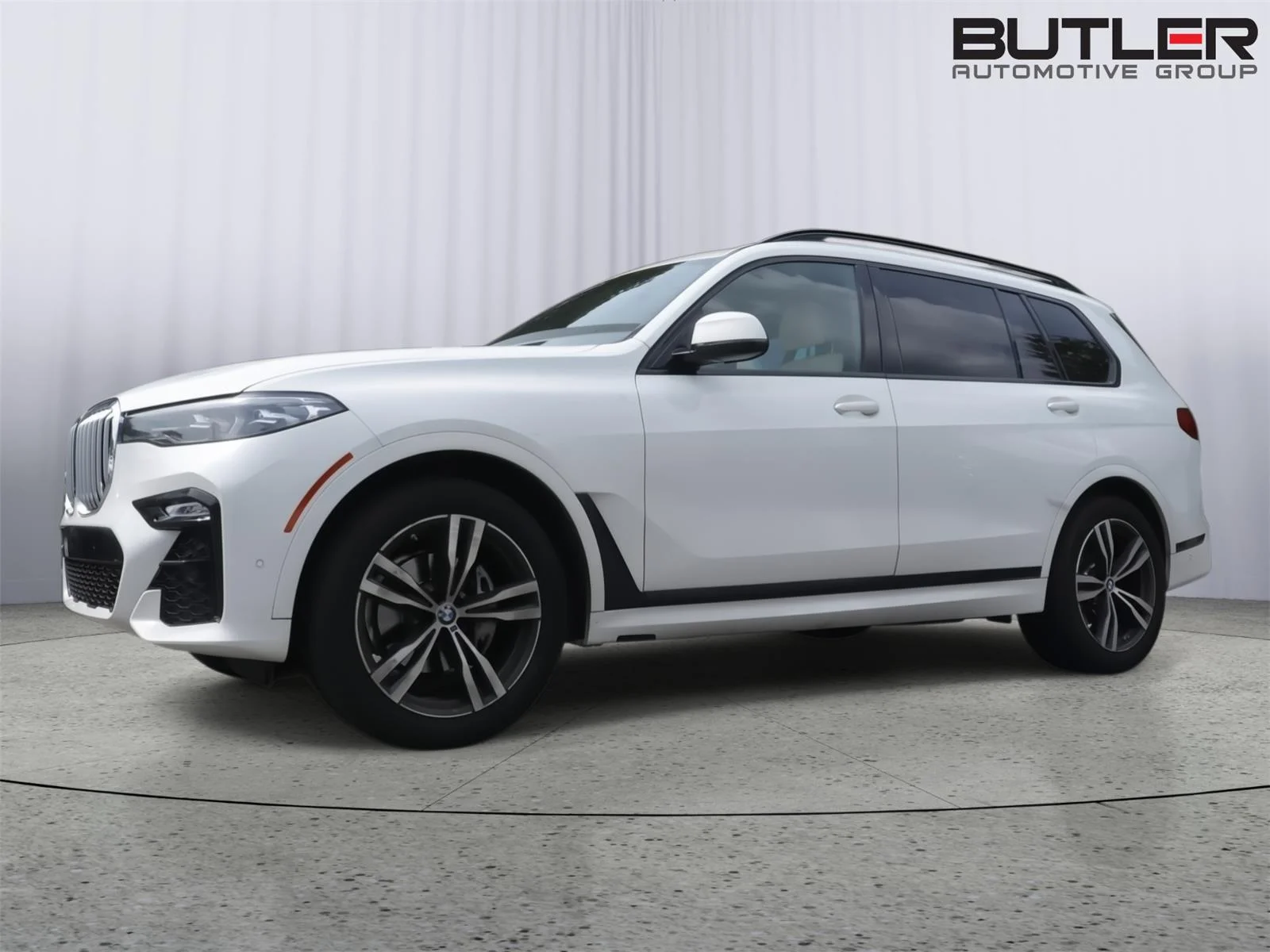 Used 2022 Alpine White BMW xDrive40i image 1