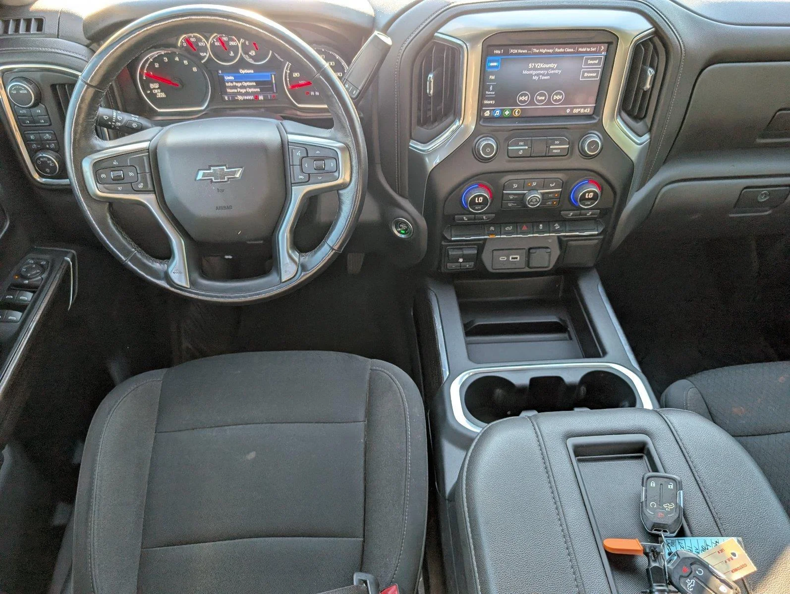 Used 2021 Summit White Chevrolet RST image 32