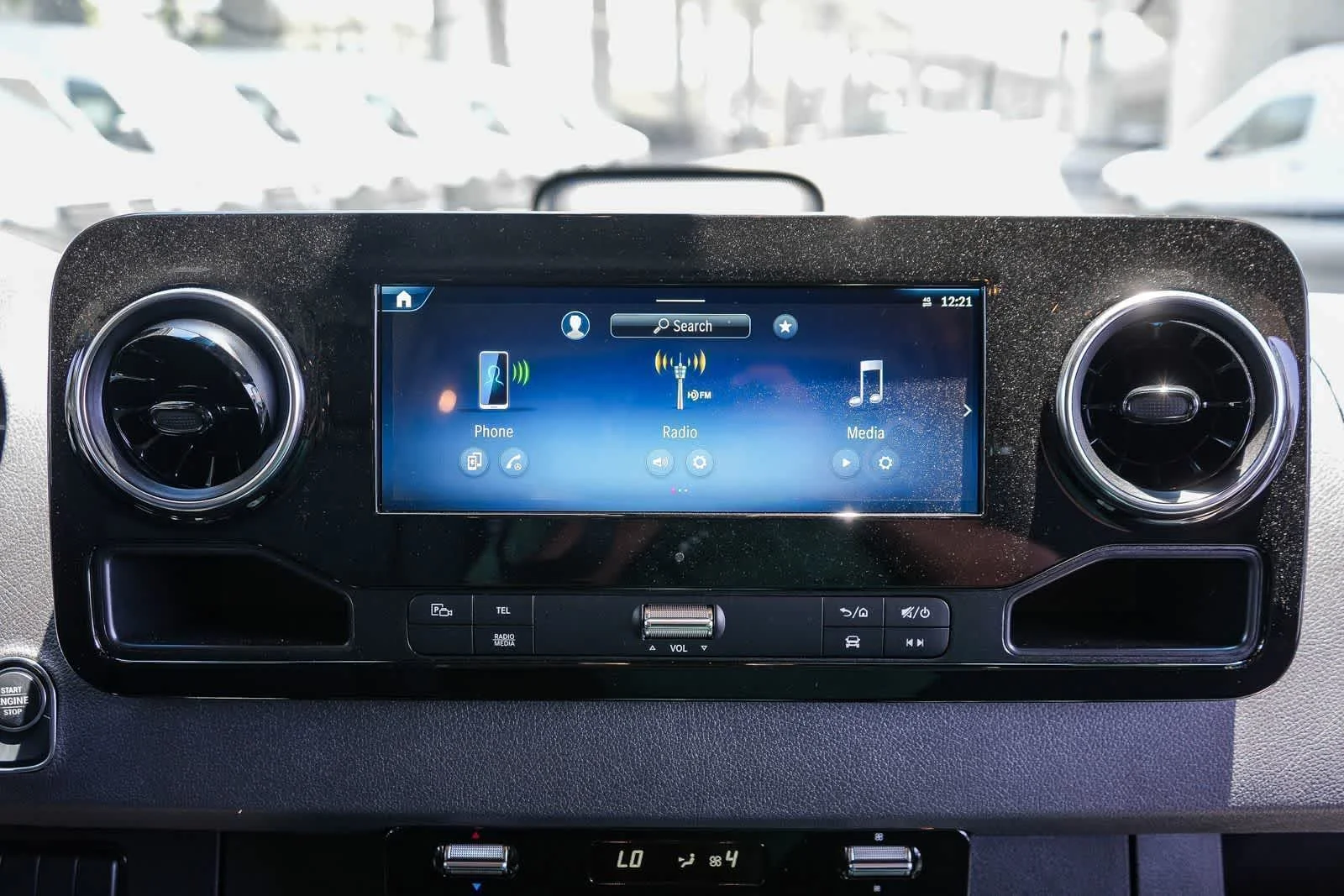 New 2025 Arctic+White Mercedes-Benz Cargo 144WB High Roof AWD 2.0L I4 Diesel Turbo HO image 16