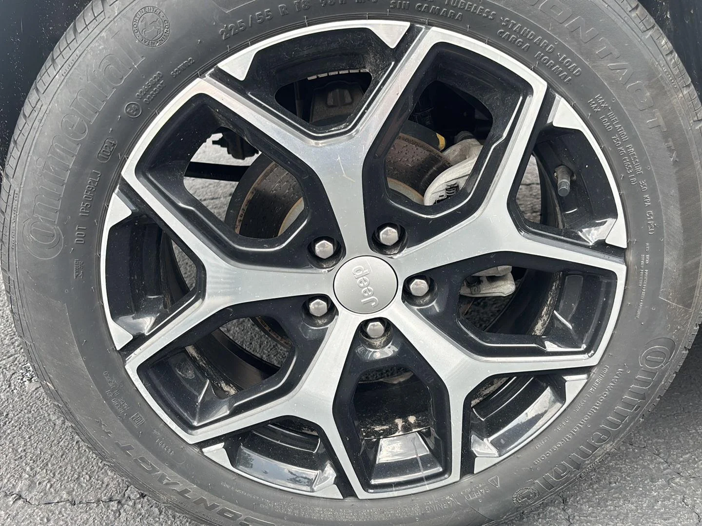Used 2024 Bright White Clearcoat Jeep Limited image 7