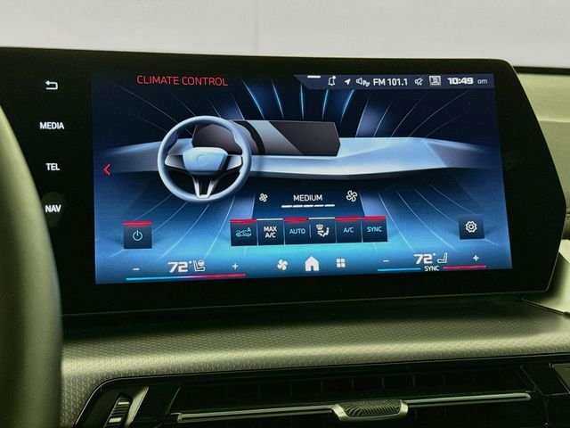 Used 2025 Blue BMW M35i image 16