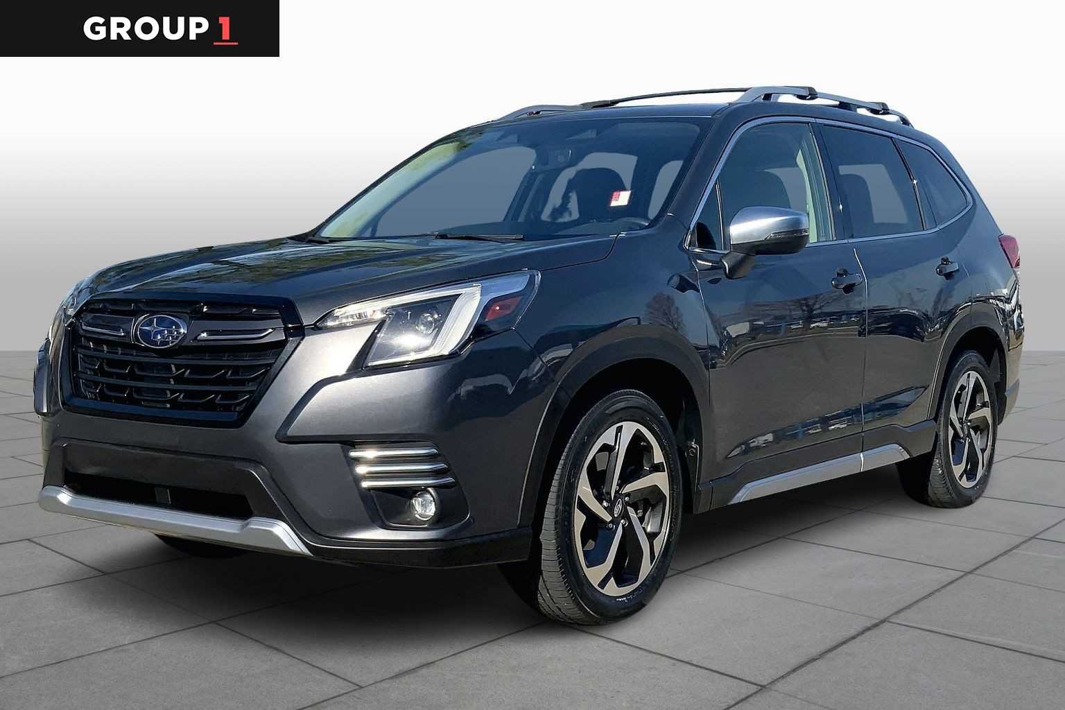 2023 Subaru Forester Touring's photo