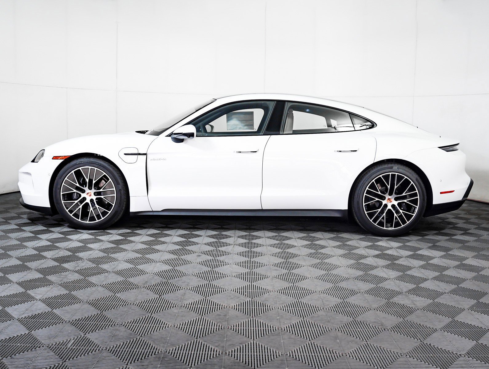 New 2026 White Porsche  image 2