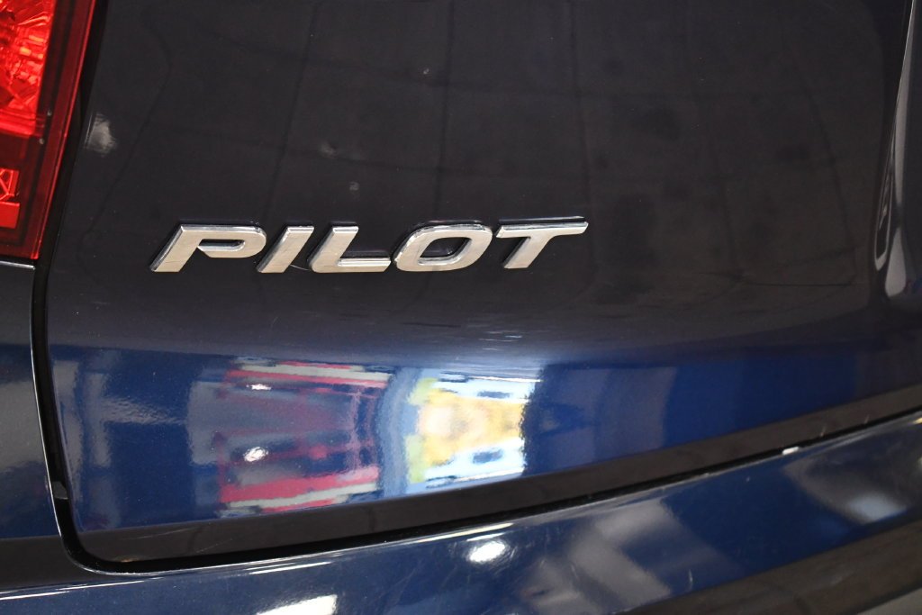 Certified Used 2016 Obsidian Blue Pearl Honda EX-L image 7