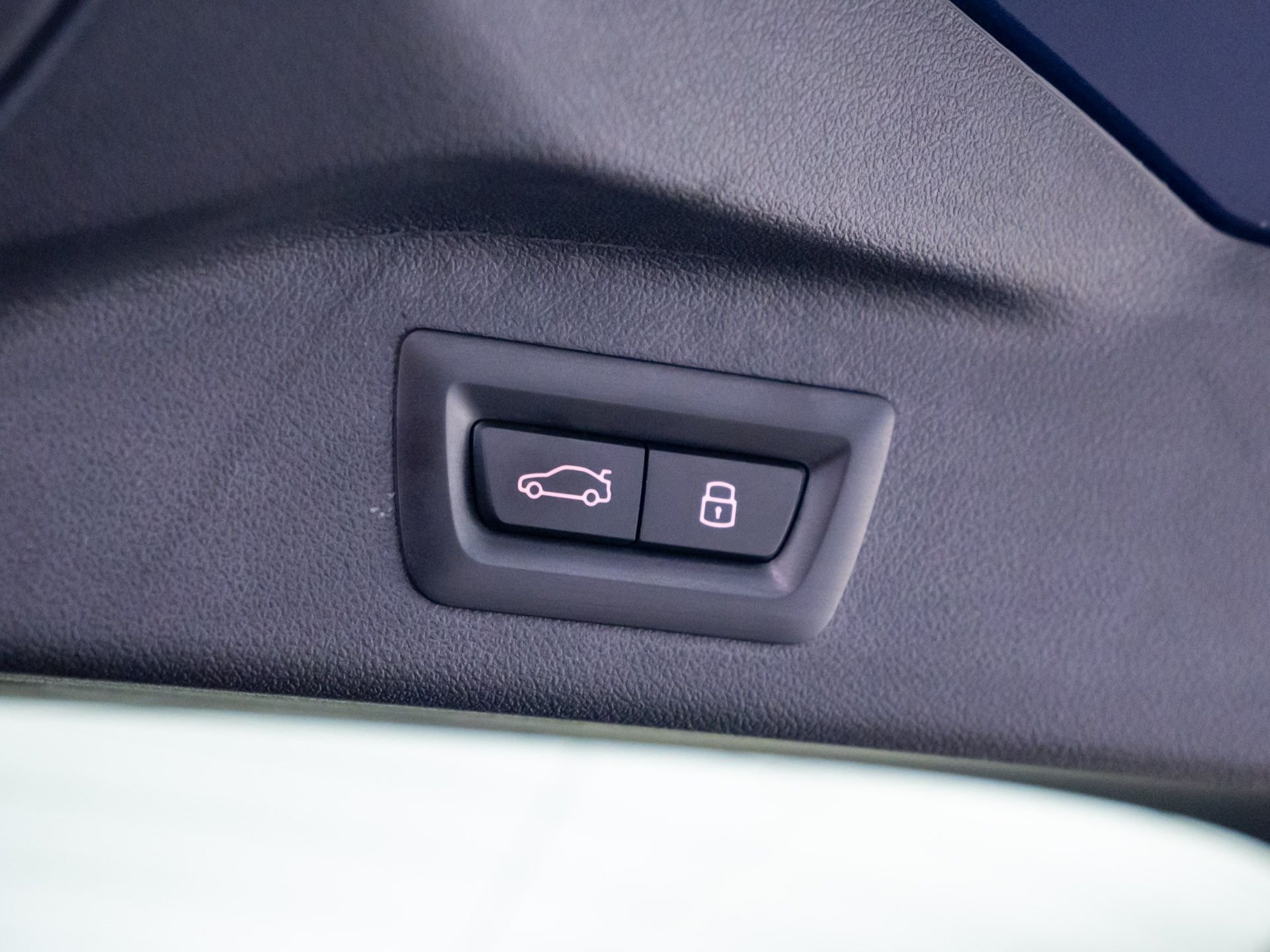 Used 2024 ALPINA Blue Metallic BMW ALPINA XB7 image 40