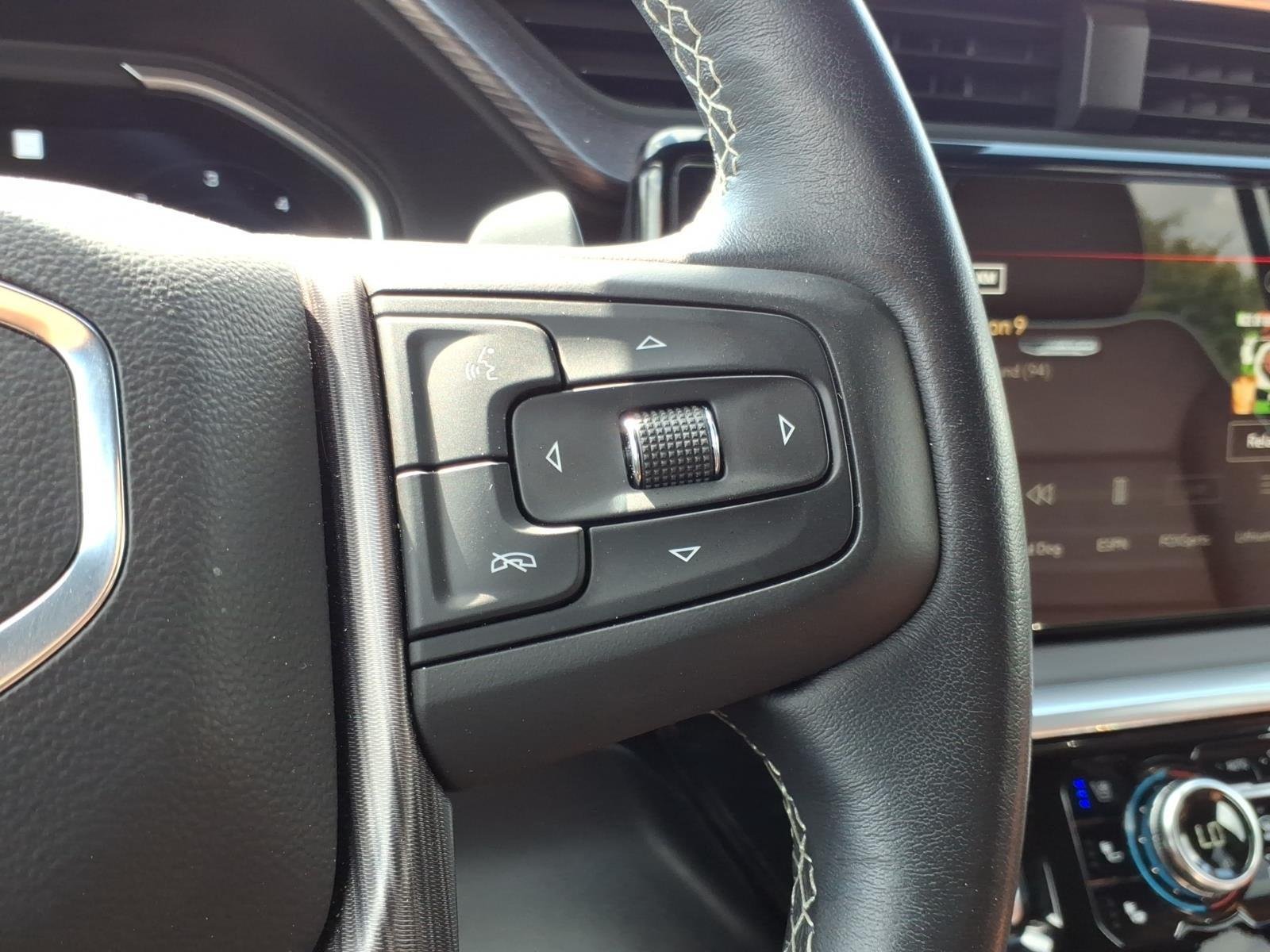Used 2022 Onyx Black GMC Denali Ultimate image 30