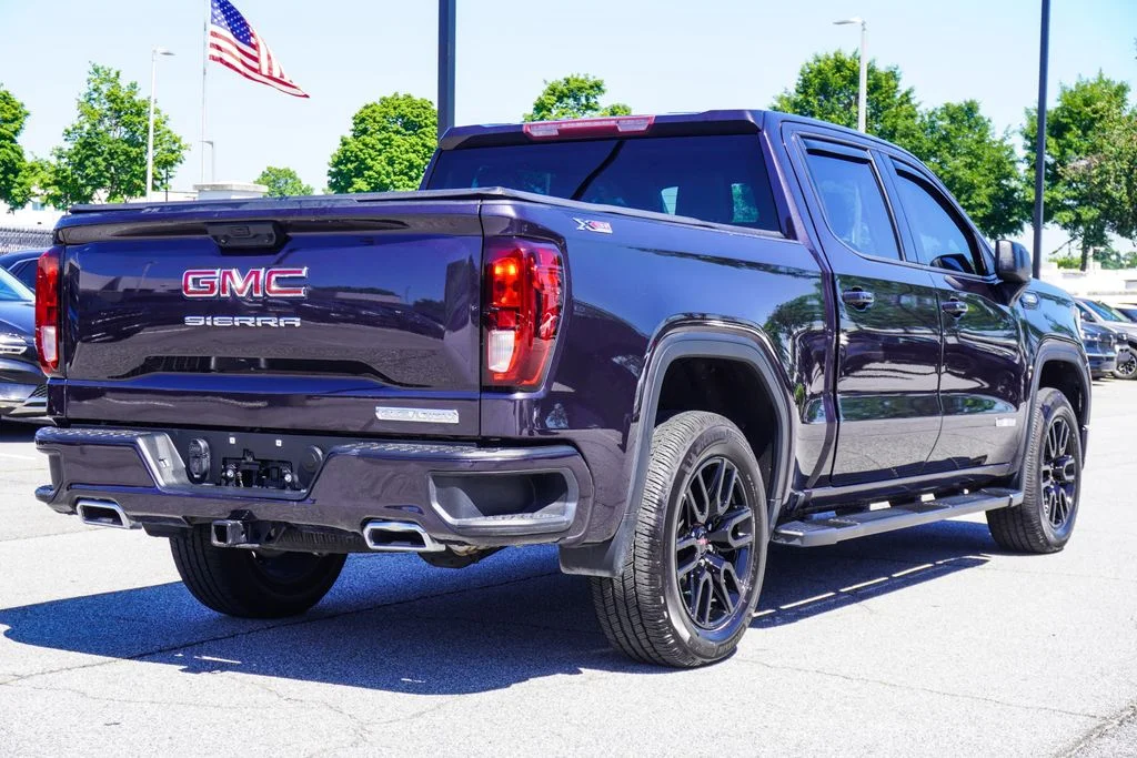 Used 2023 Silver GMC Elevation image 30