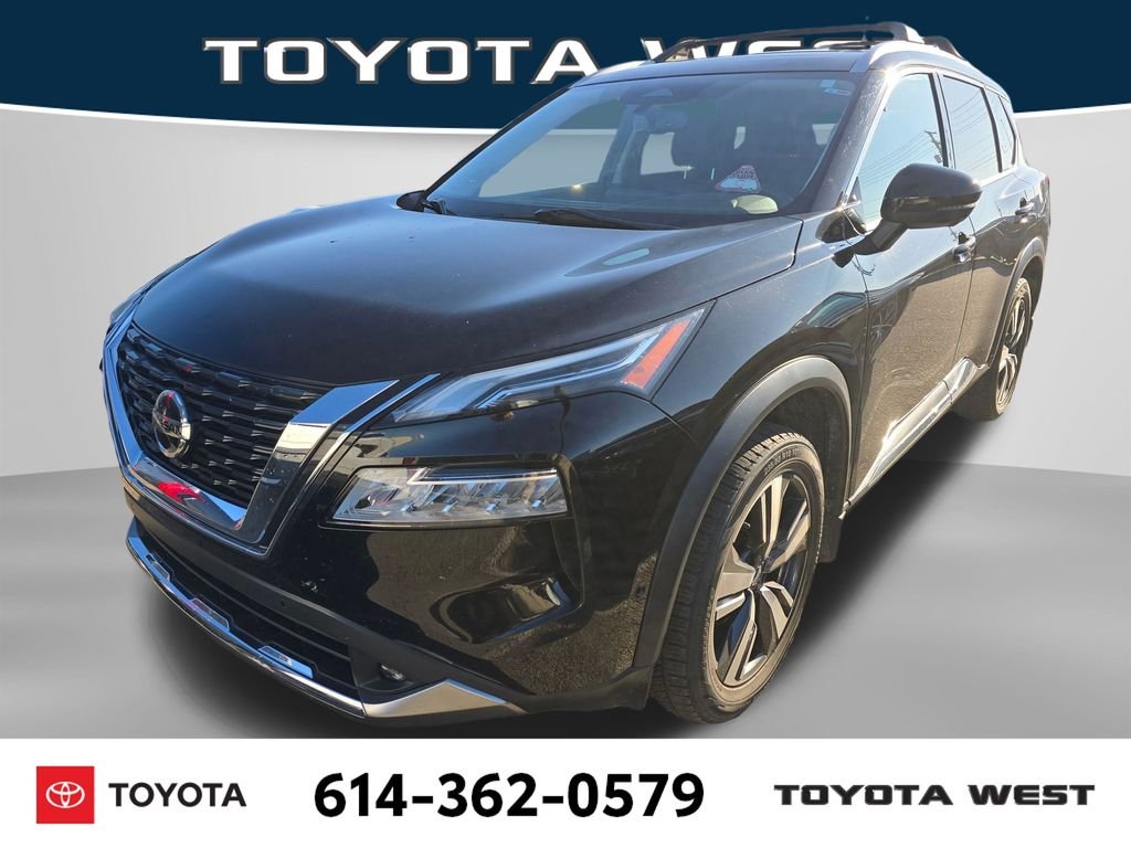 Used 2021 Black Nissan Platinum image 3