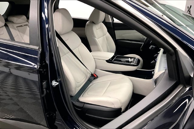 Used 2025 Deep Sea Hyundai SEL Convenience image 8