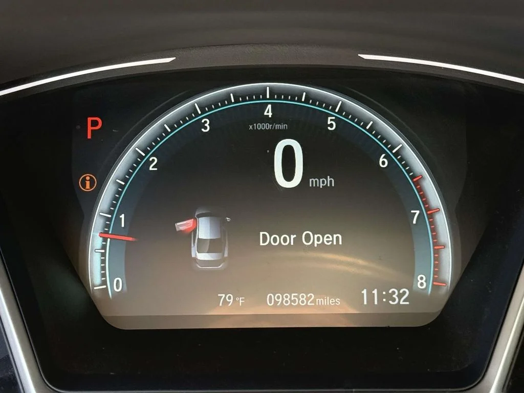 Used 2018 Black Honda EX-L image 28