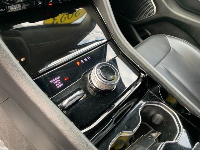 Used 2023 Gray Jeep Limited image 22