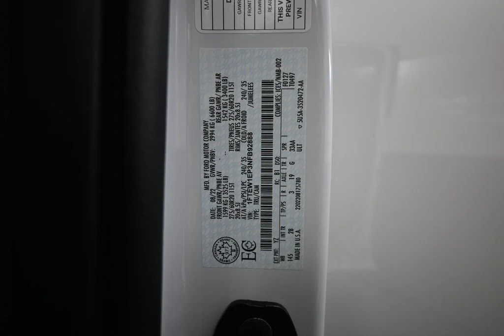 Used 2022 White Ford Lariat image 50