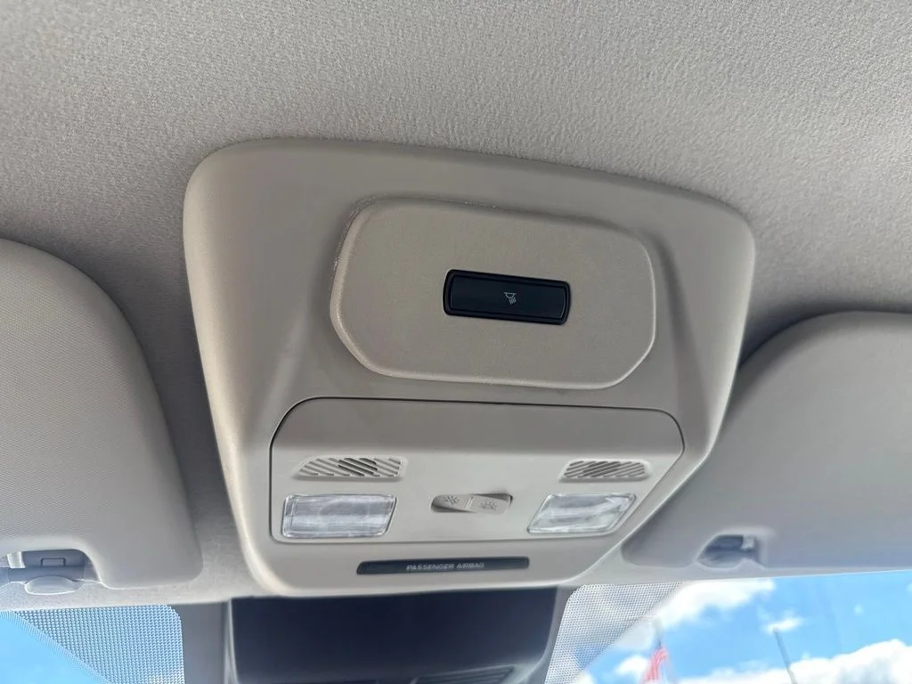 Used 2023 Oxford White Ford Base image 28