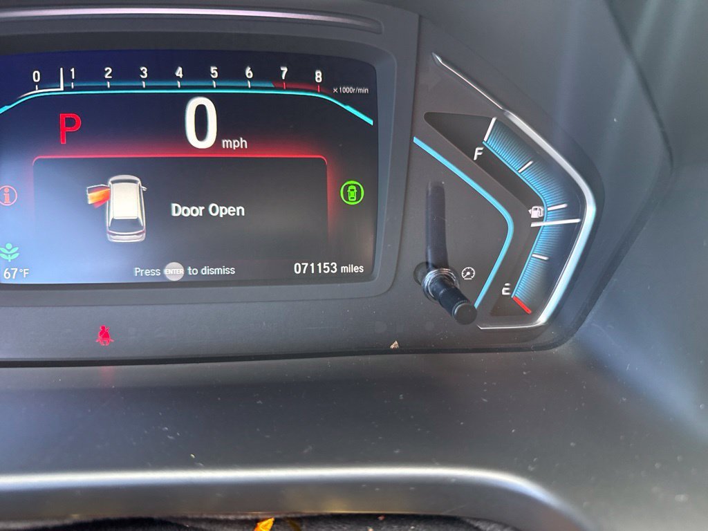 Used 2022 White Honda EX-L image 4
