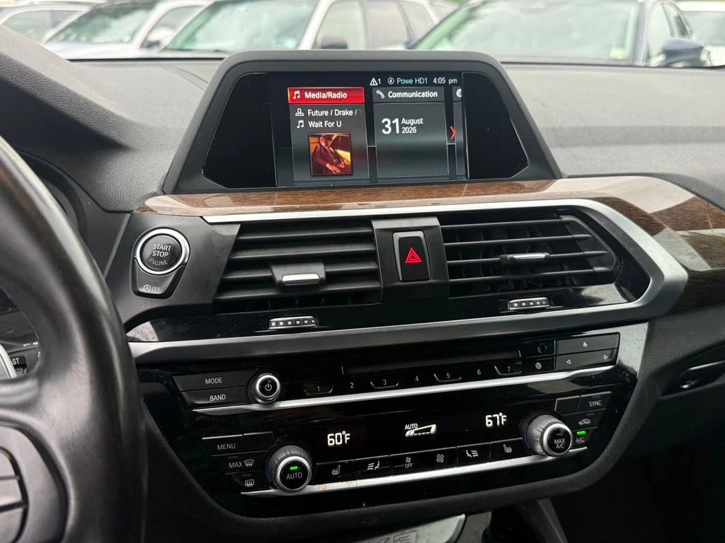 Used 2018 White BMW xDrive30i image 16