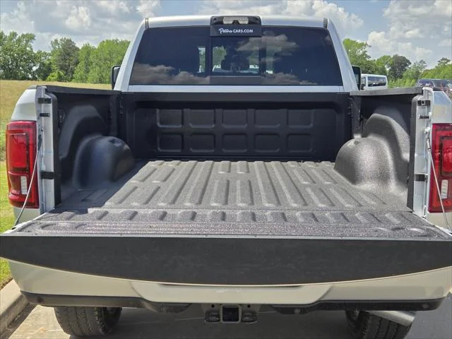 New 2026 Silver-Zynith Exterior Paint RAM Laramie image 8