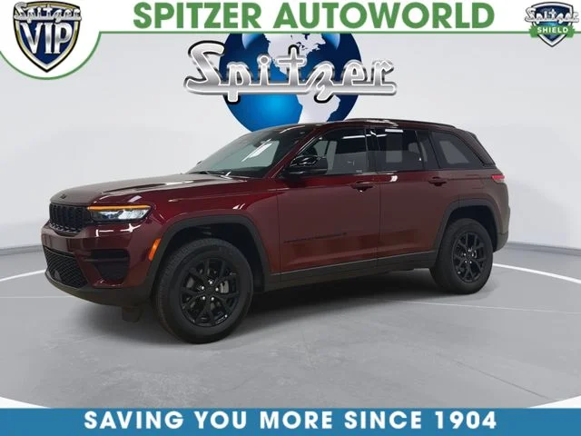 Used 2025 Red Jeep Altitude image 4