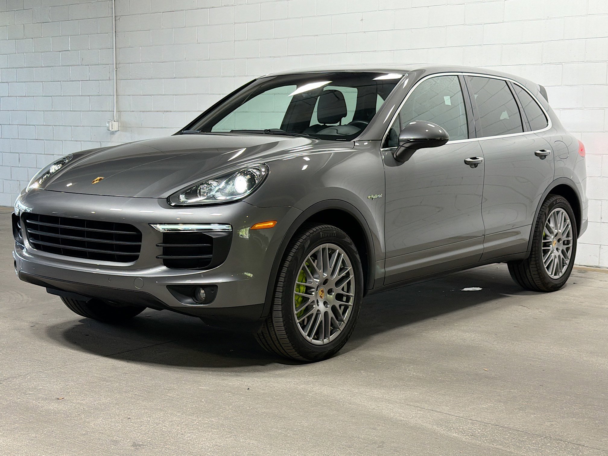 2016 Porsche Cayenne S E-Hybrid
