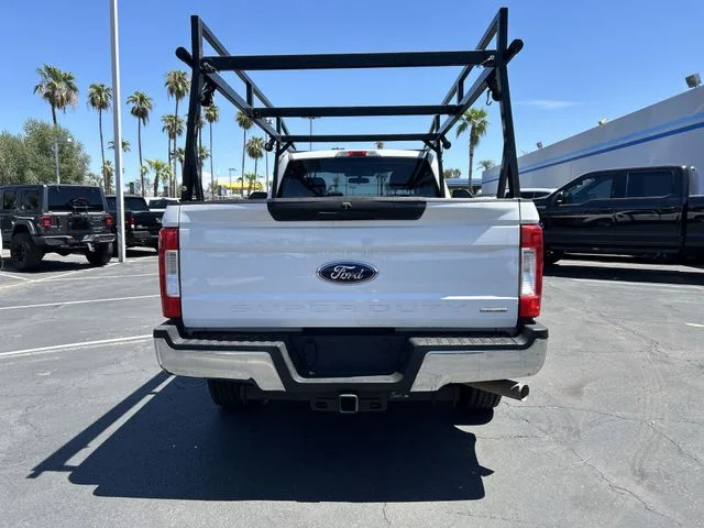 Used 2019 White Ford XL image 24