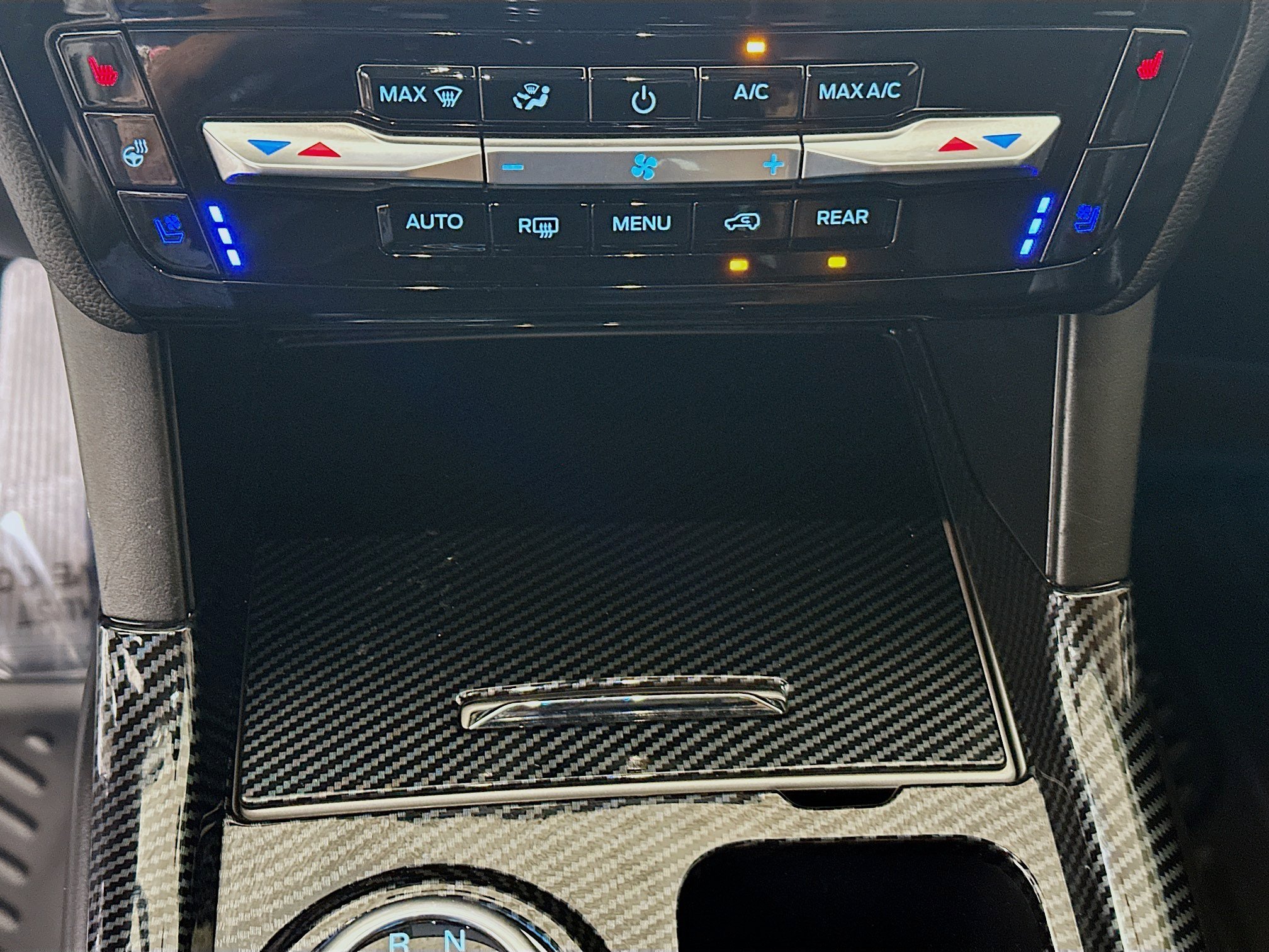 Used 2022 Gray Metallic Ford Limited image 23