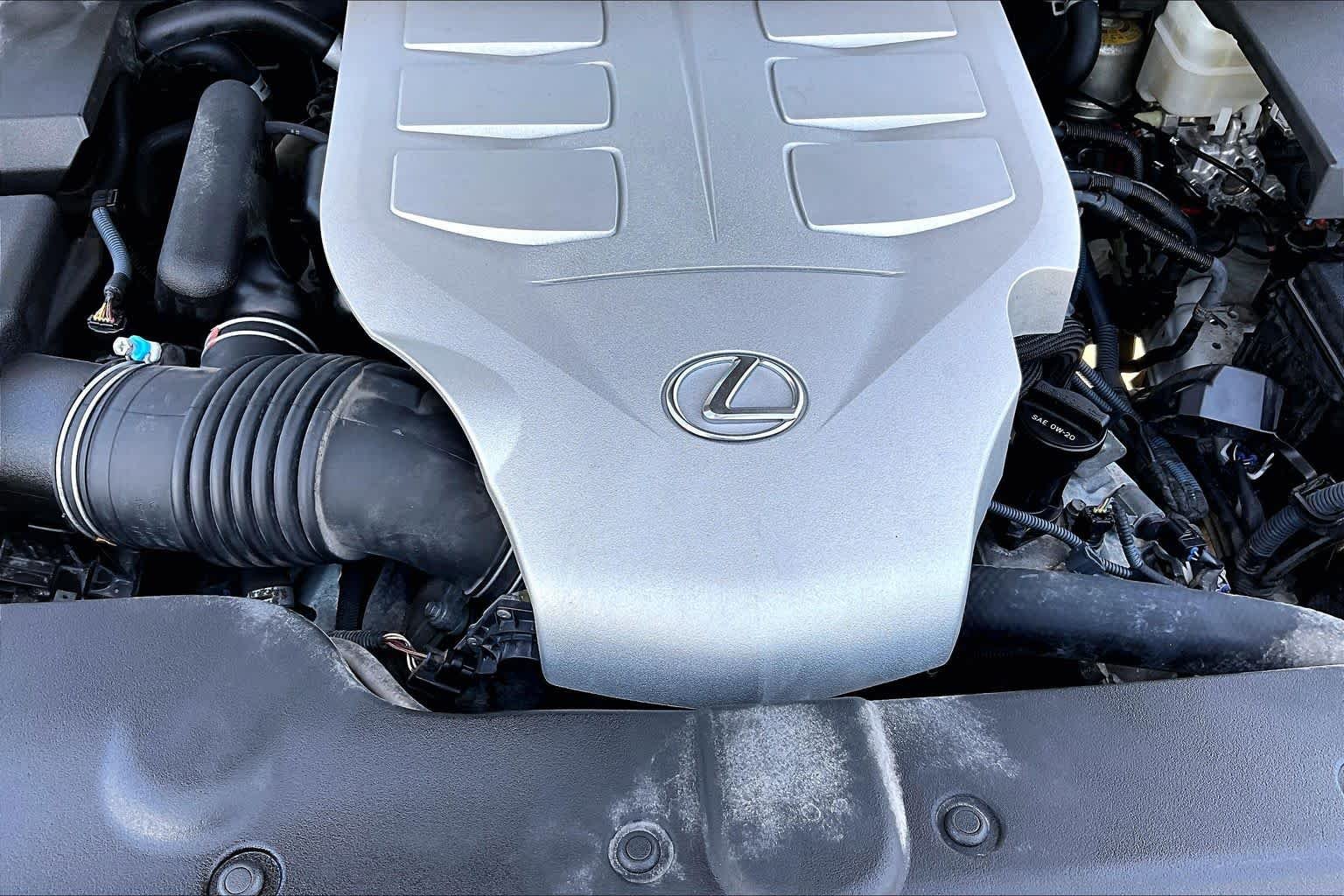 Used 2016 Starfire Pearl Lexus  image 32