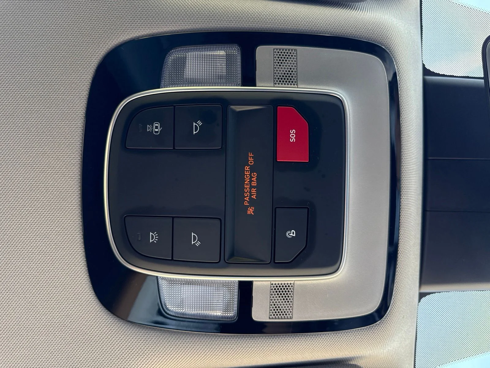 Used 2023 Gray Hyundai SEL Convenience image 25