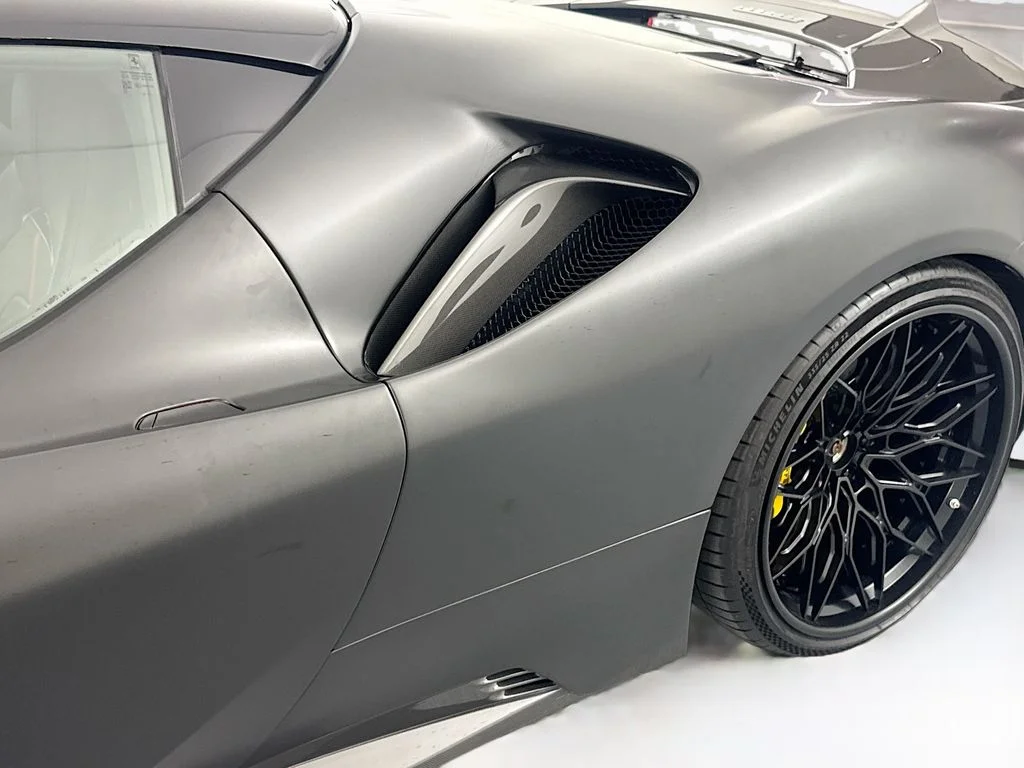 Used 2023  Ferrari  image 25
