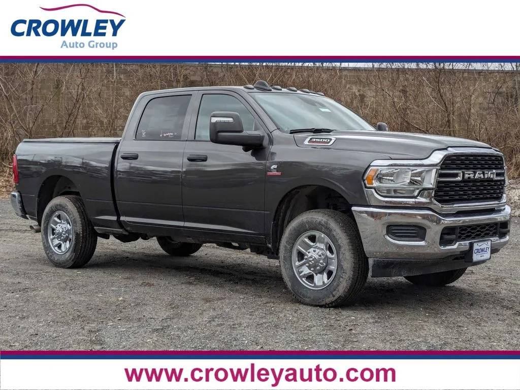 2024 RAM 3500 Tradesman 4X4 Crew Cab SWB's photo