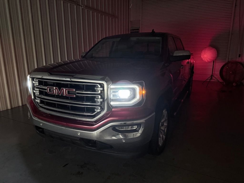 Used 2018 Red GMC SLT image 8