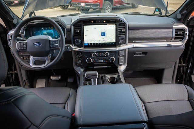 2025 Ford F-150 Lariat - Photo 32