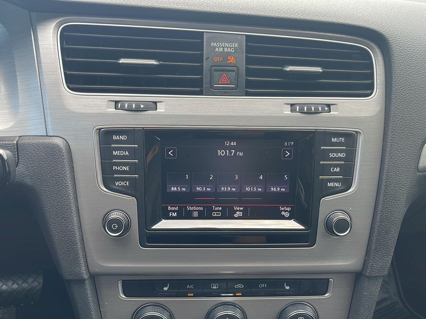 2015 Volkswagen Golf SportWagen TDI SE - Photo 23