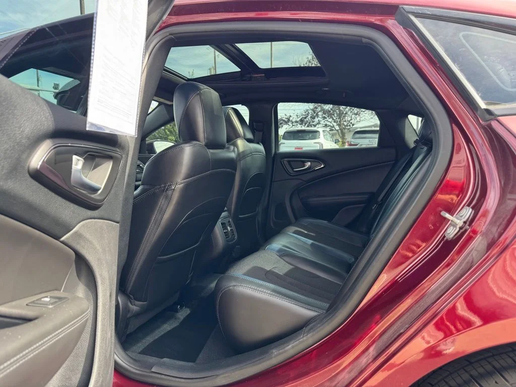 Used 2016 Red Chrysler S image 11