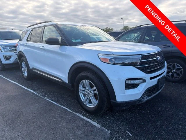 Certified Used 2020 Oxford White Ford XLT image 1
