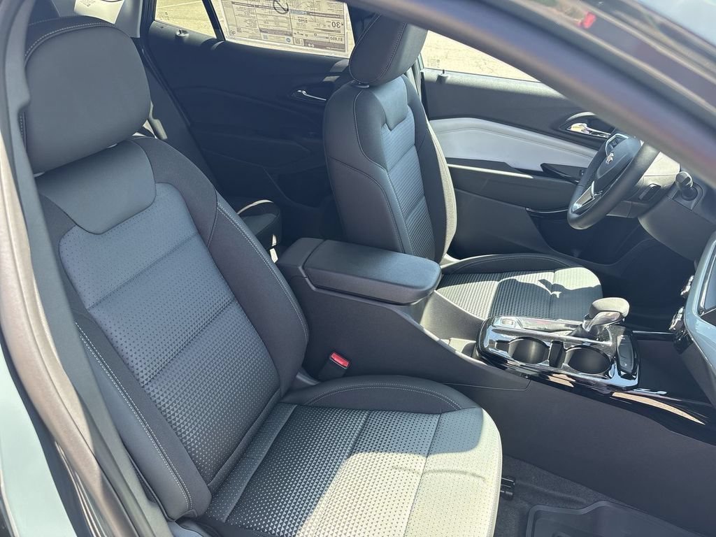 New 2026 Cypress Gray Chevrolet LT image 27