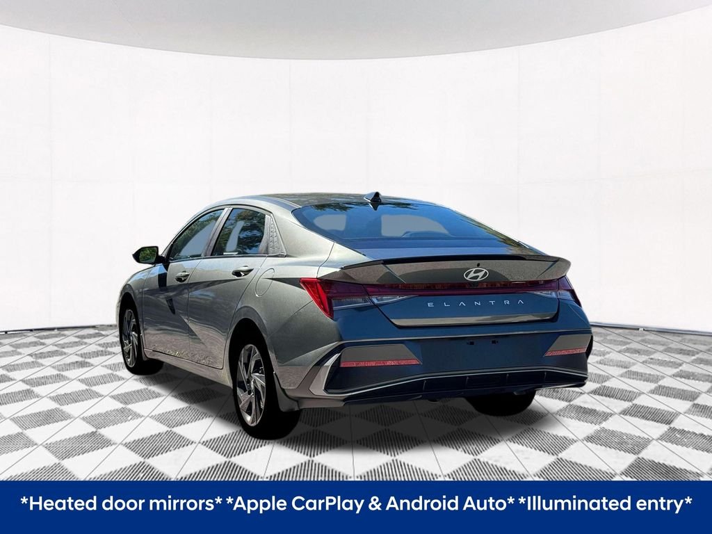 New 2026 Gray Hyundai SEL Sport image 8