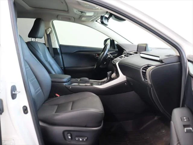 2020 Lexus NX 300 - Photo 19