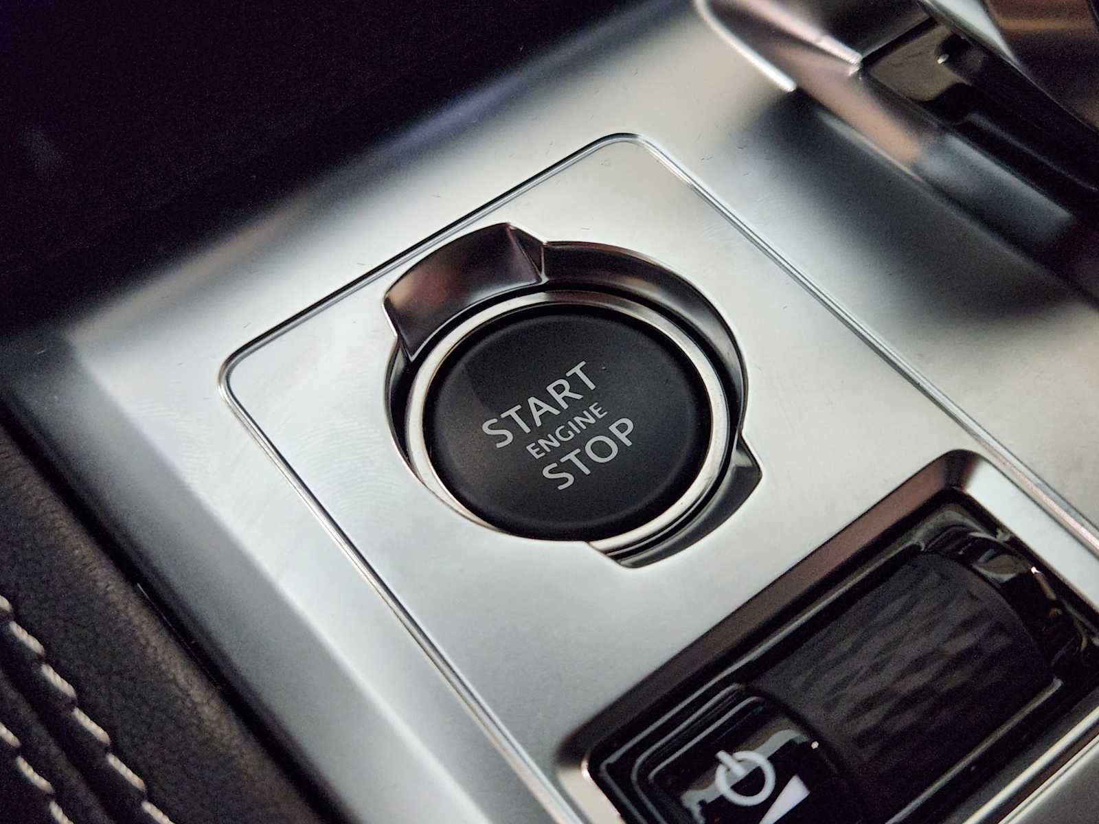 2026 Jaguar F-Pace R-Dynamic S - Photo 21